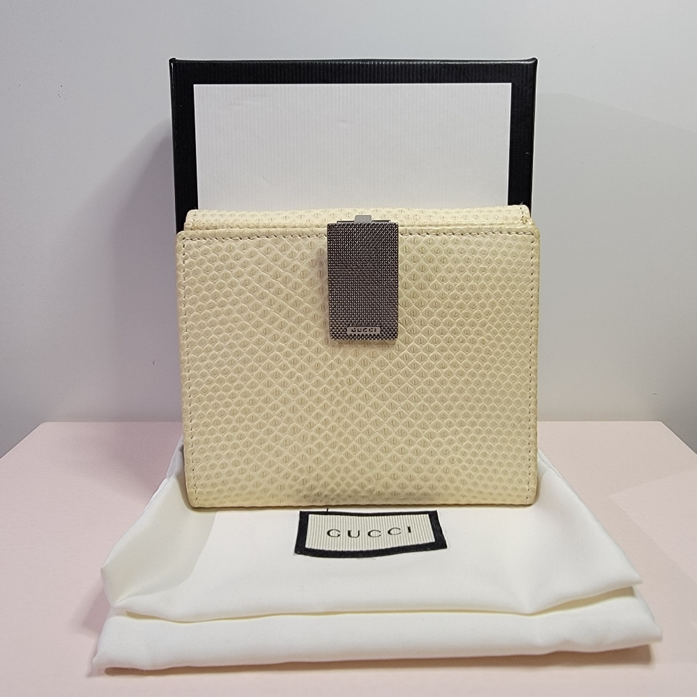 RARE GUCCI Limited Edition Lizard Embossed Leather Bifold Wallet
